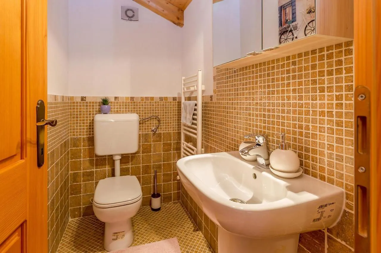Casa vacanze Holiday House Andrea With Pool Sveti Ivan Dobrinjski